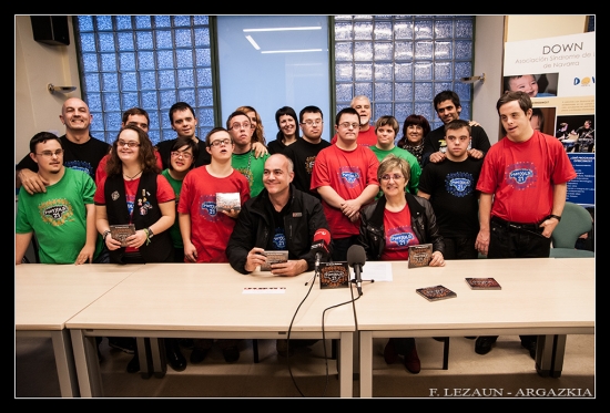 El grupo al completo acudió a la presentación del disco. 