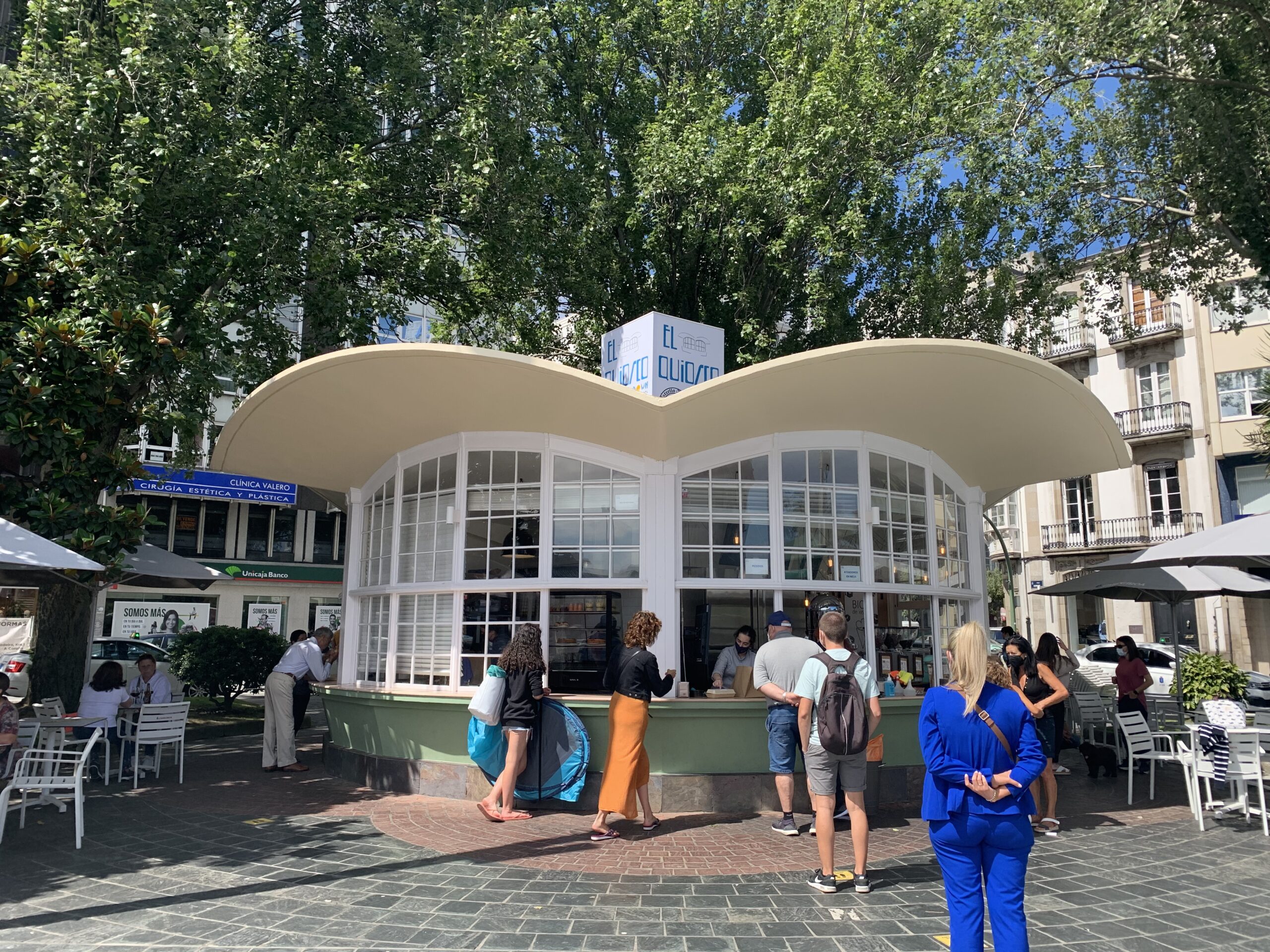 Inclusión entre cafés y bocadillos de calamares. Así es El Quiosco Down Experience