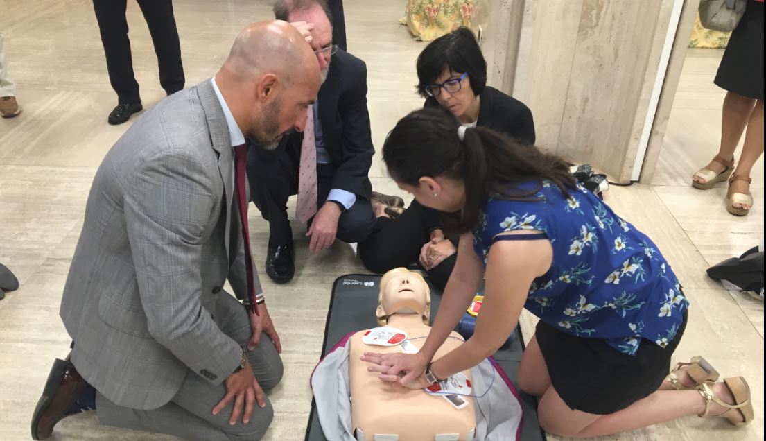 Jóvenes con síndrome de Down trabajarán formando en el uso de desfibriladores y técnicas de reanimación