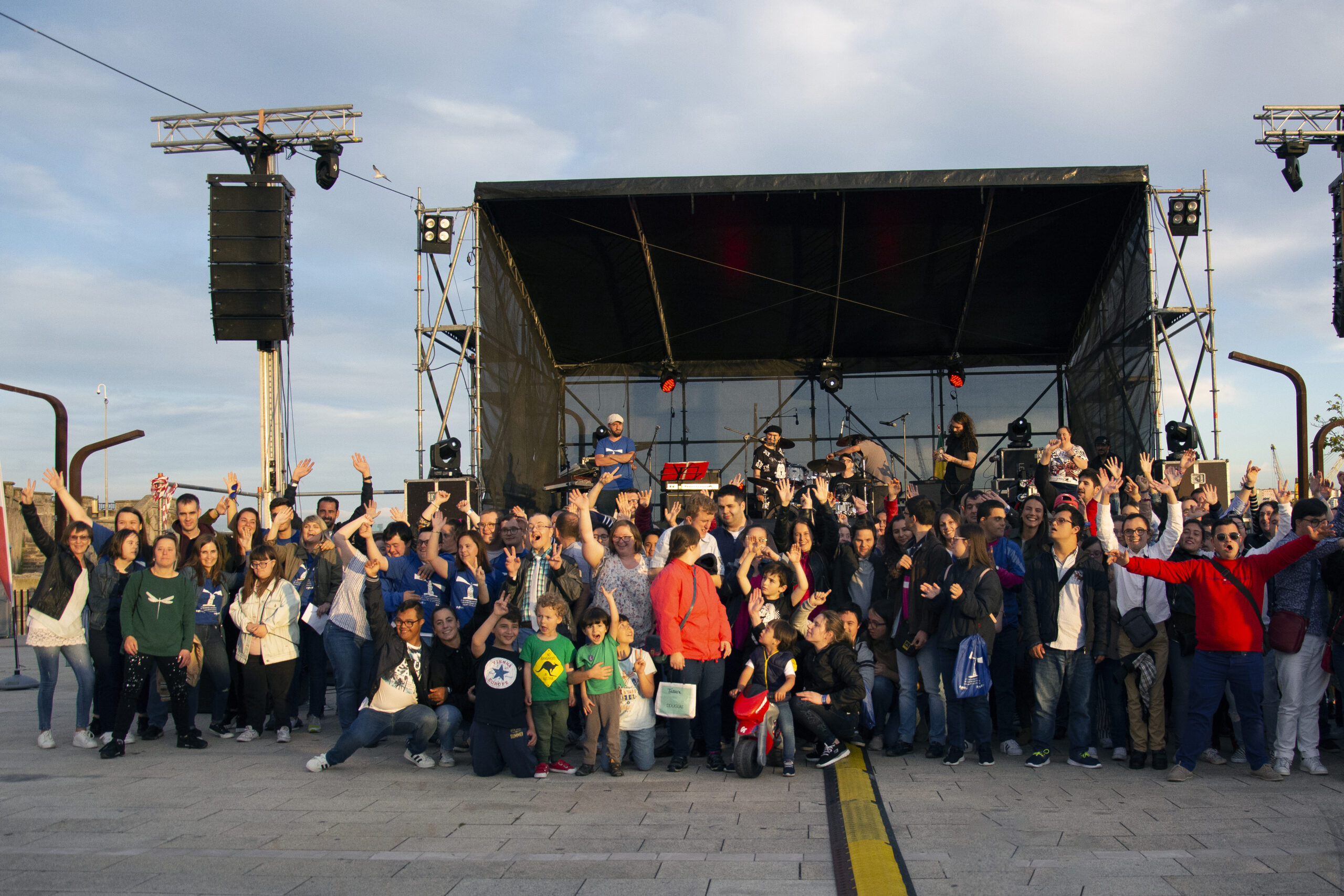 Los participantes del Encuentro de Jóvenes DOWN ESPAÑA reivindican su autonomía en un evento abierto a la ciudad de A Coruña