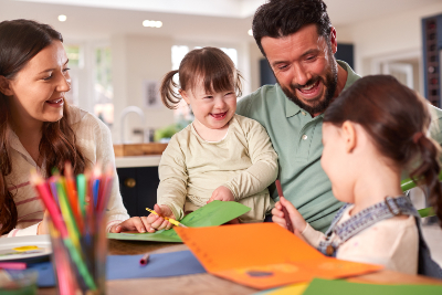 Sanitas lanza ‘Más Salud Familias’ y ‘Sanitas Accesible’, seguros para personas con síndrome de Down y para sus familias