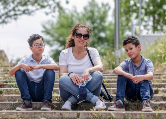 Ir a “Privar a nuestro hijo de su derecho a pertenecer a una sociedad era una irresponsabilidad que no estábamos dispuestos a asumir”